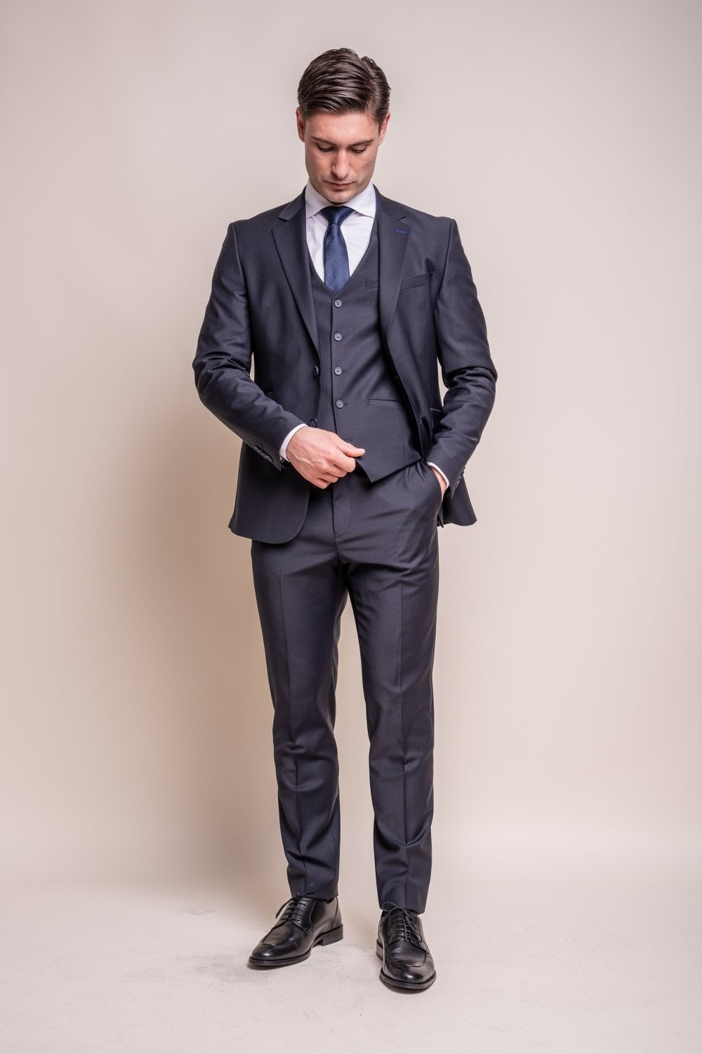 BOND Midnight Blue Men's Wool Blend Slim Fit Suit