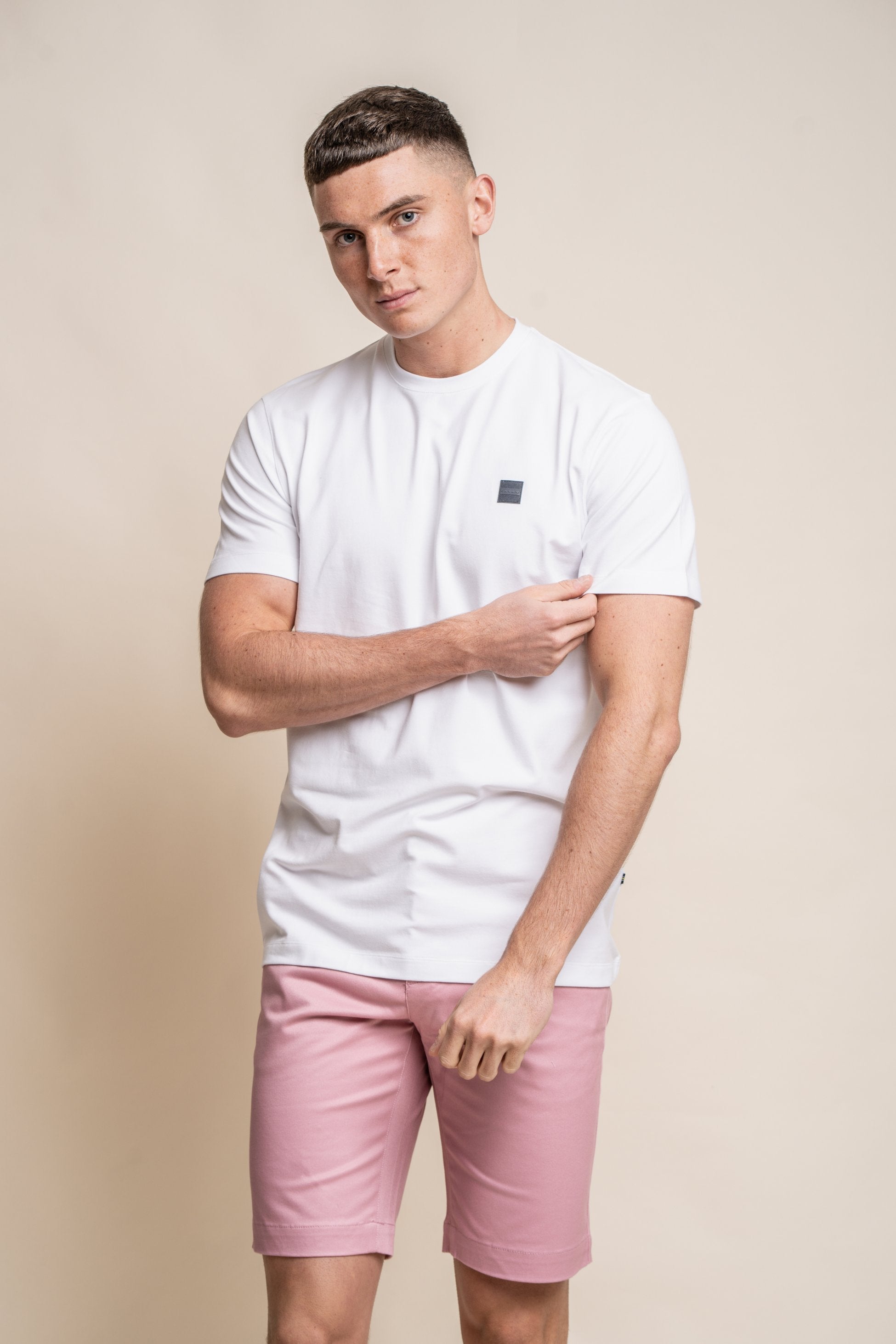 Men’s crewneck cotton T-shirt, versatile core, slim fit