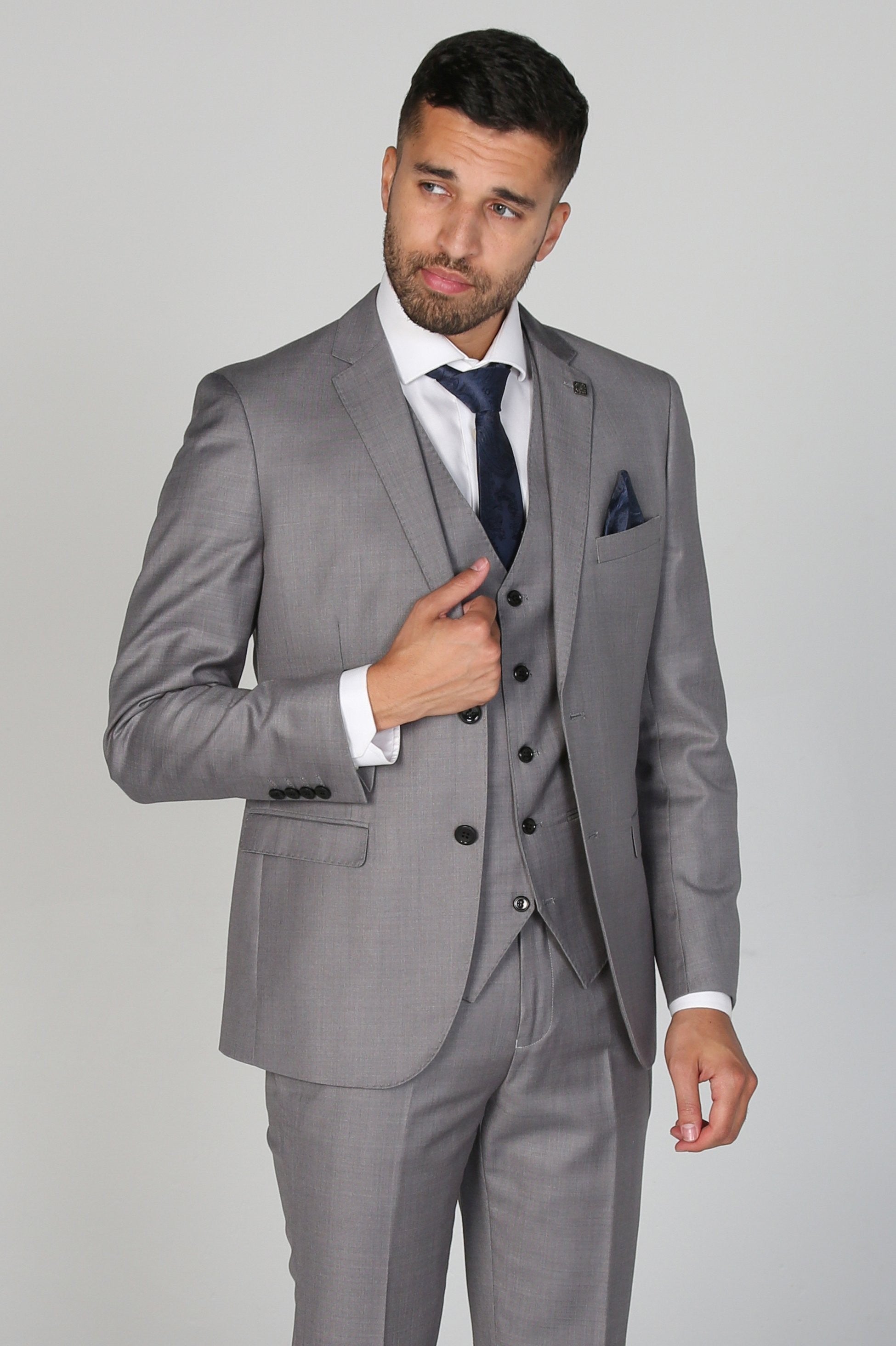Men's tailored fit light grey suit
