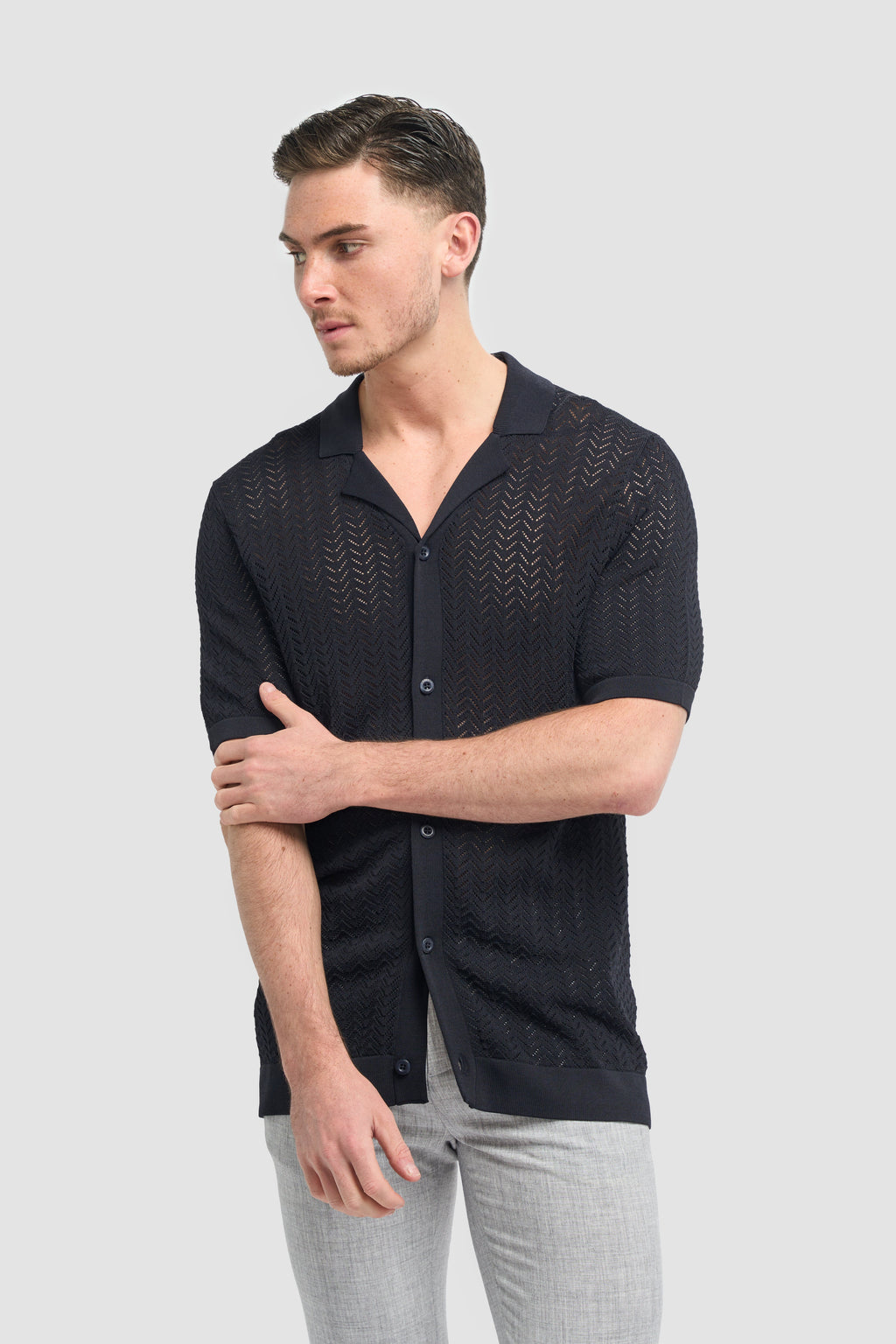 Men’s chevron knit button-down shirt in cotton