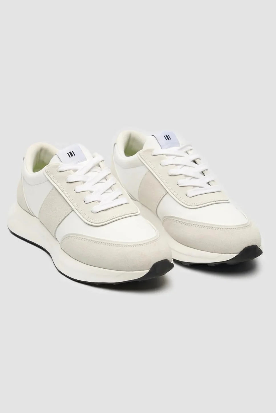 Men's white classic lace-up trainers, ALANZA.