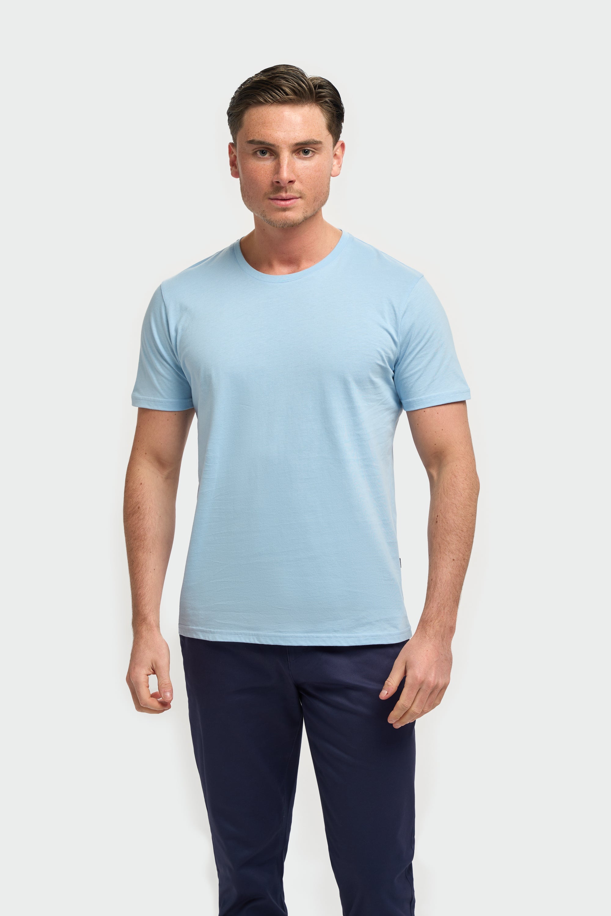 Men’s 100% cotton crewneck T-shirt, classic fit