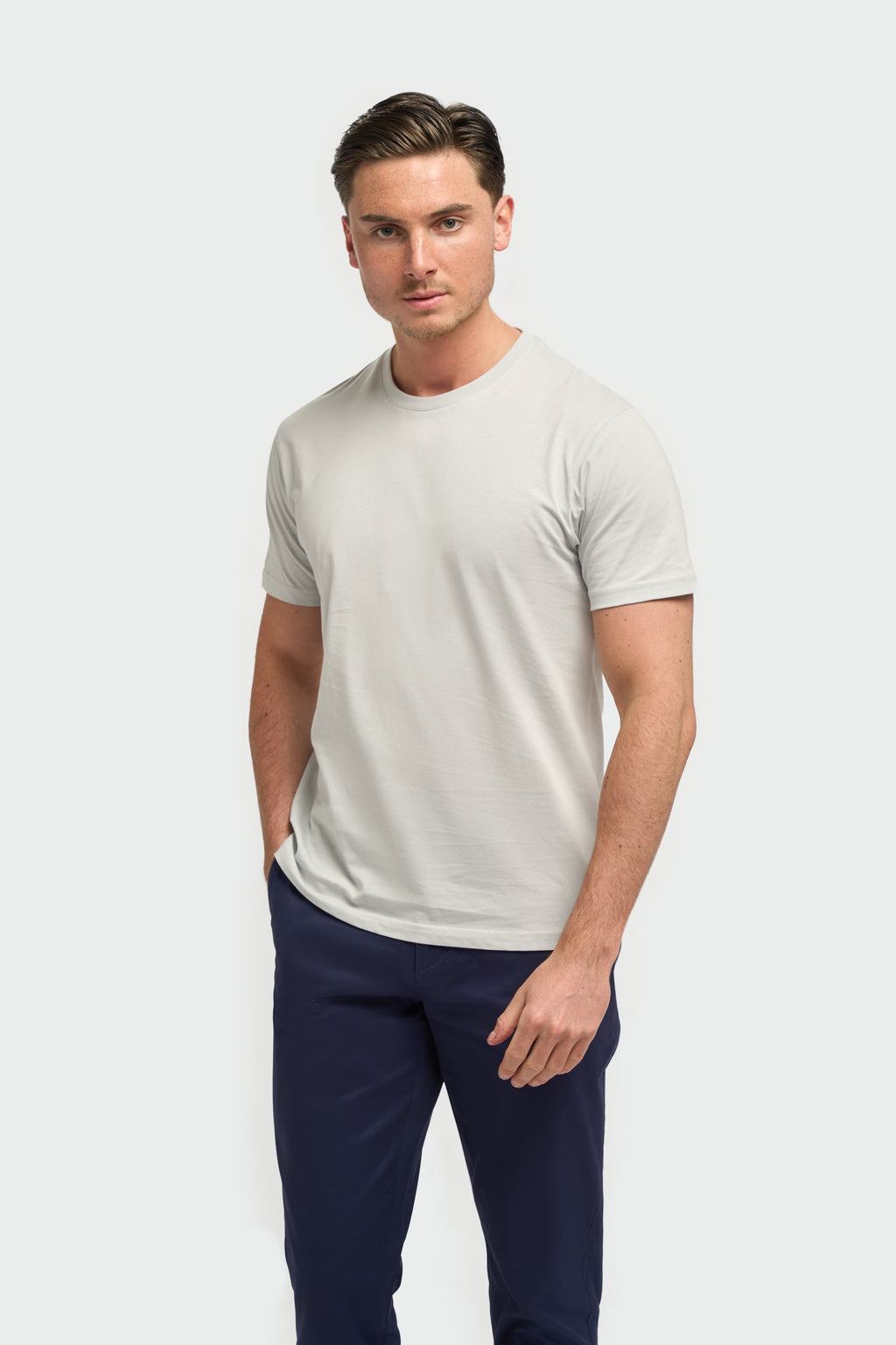 Men’s 100% cotton crewneck T-shirt, classic fit