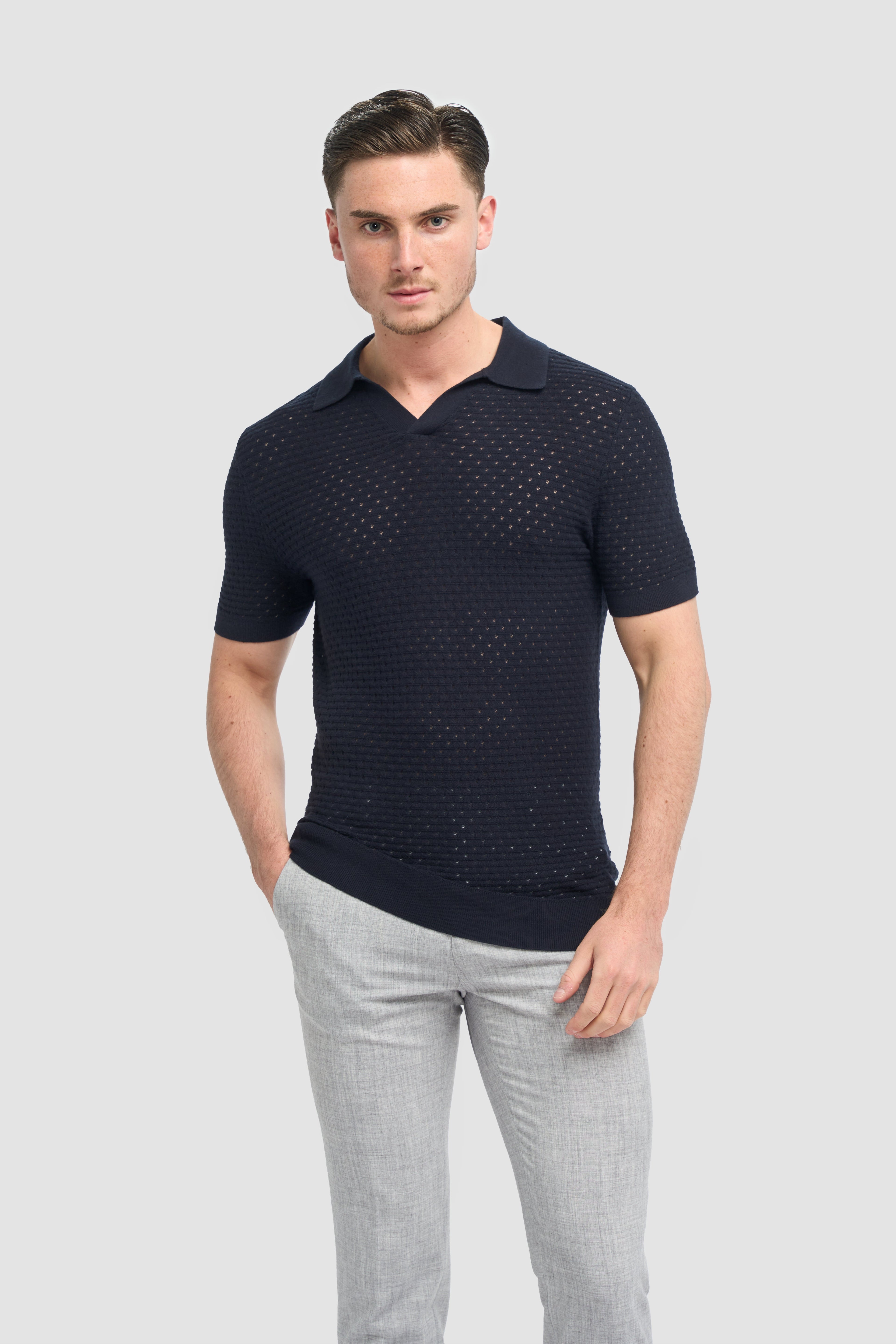 Men’s knit V-neck cotton polo shirt, short sleeve