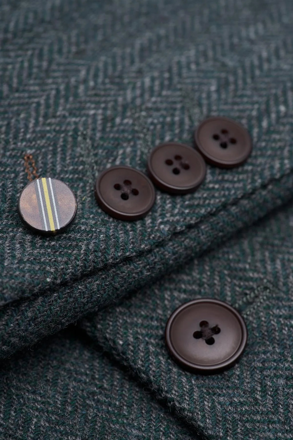 Men’s Olive Green 3 Piece Wool Herringbone Tweed Suit Thomas Buttons Picture