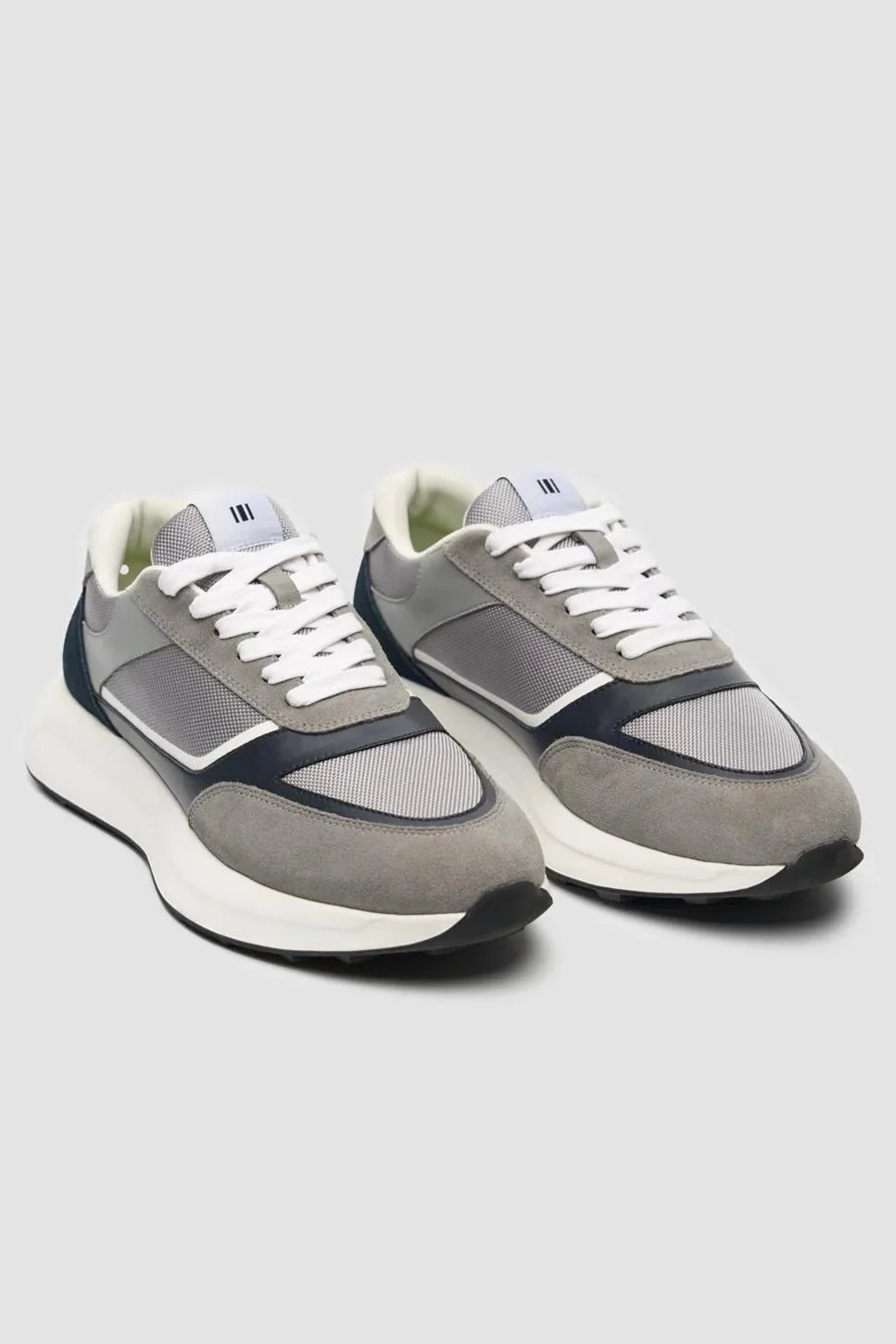 Men's grey retro lace-up trainers, BRISBANE.