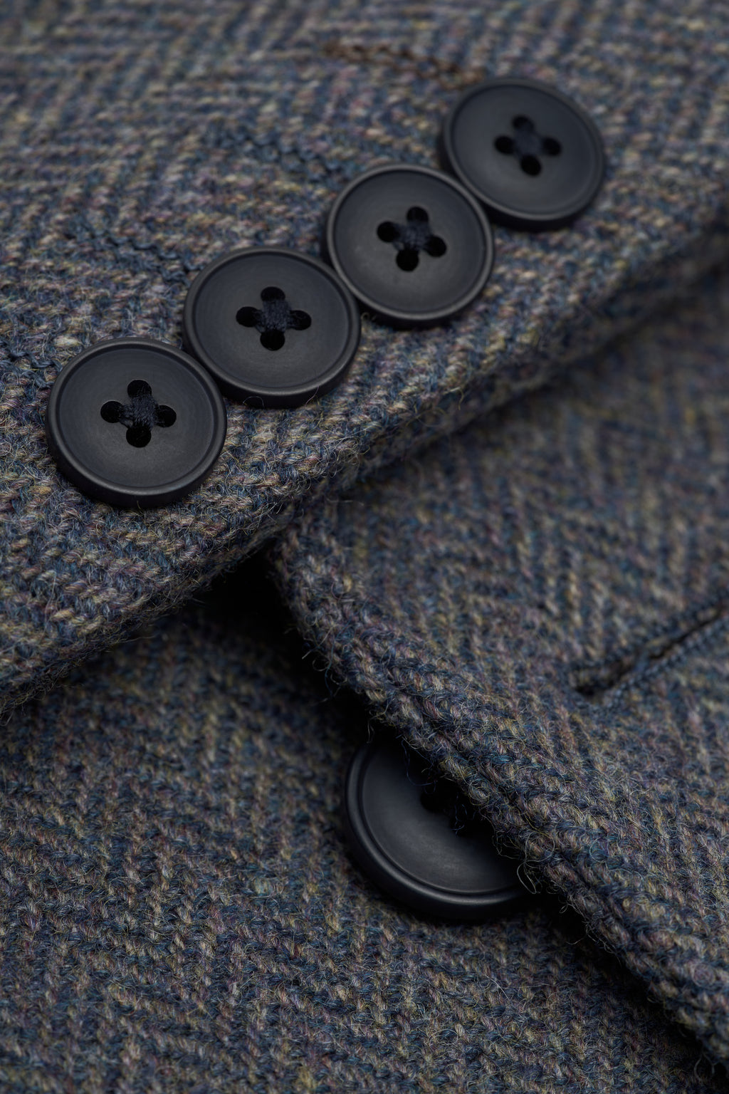 Men’s Savoy Grey Herringbone Wool Tweed Suit Jacket Thomas Buttons Picture