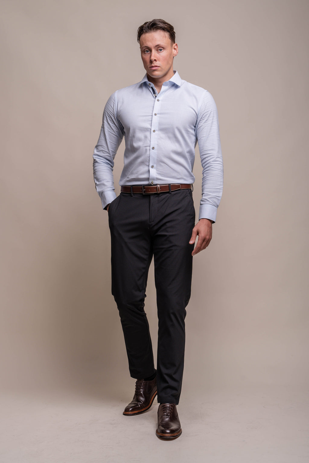 Men's Long Sleeves Linen Shirt - JORDI - Sky Blue Model Front Picture