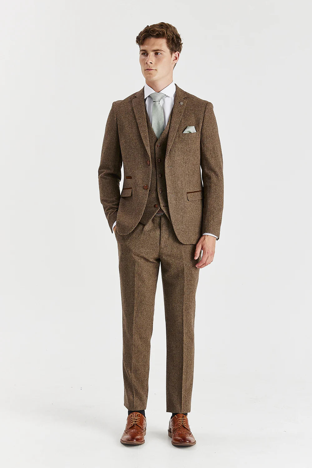 OSCAR Men’s Tailored Fit Wool Blend Brown Suit Front Picture