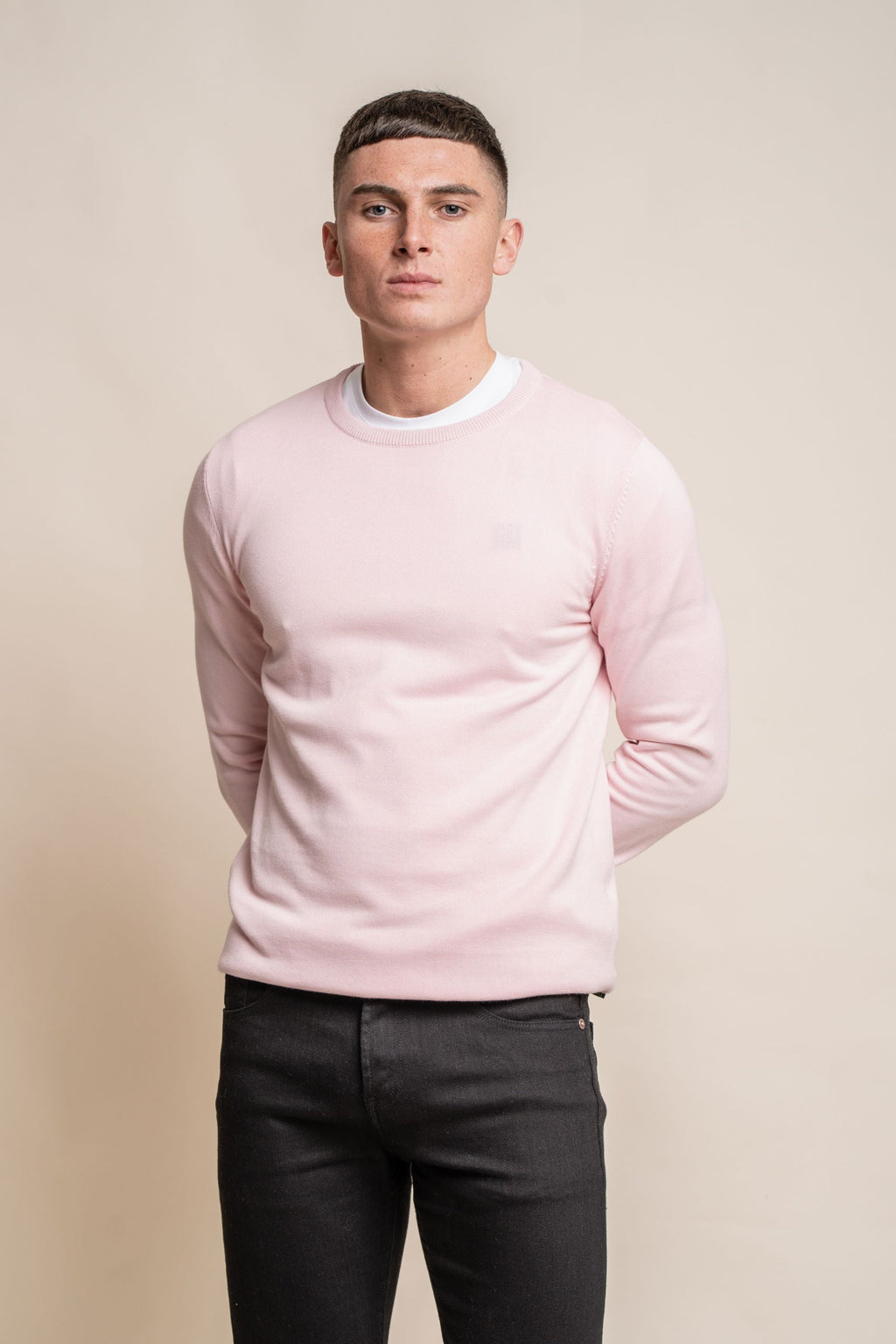 Men’s cotton crewneck jumper, slim fit, versatile layer