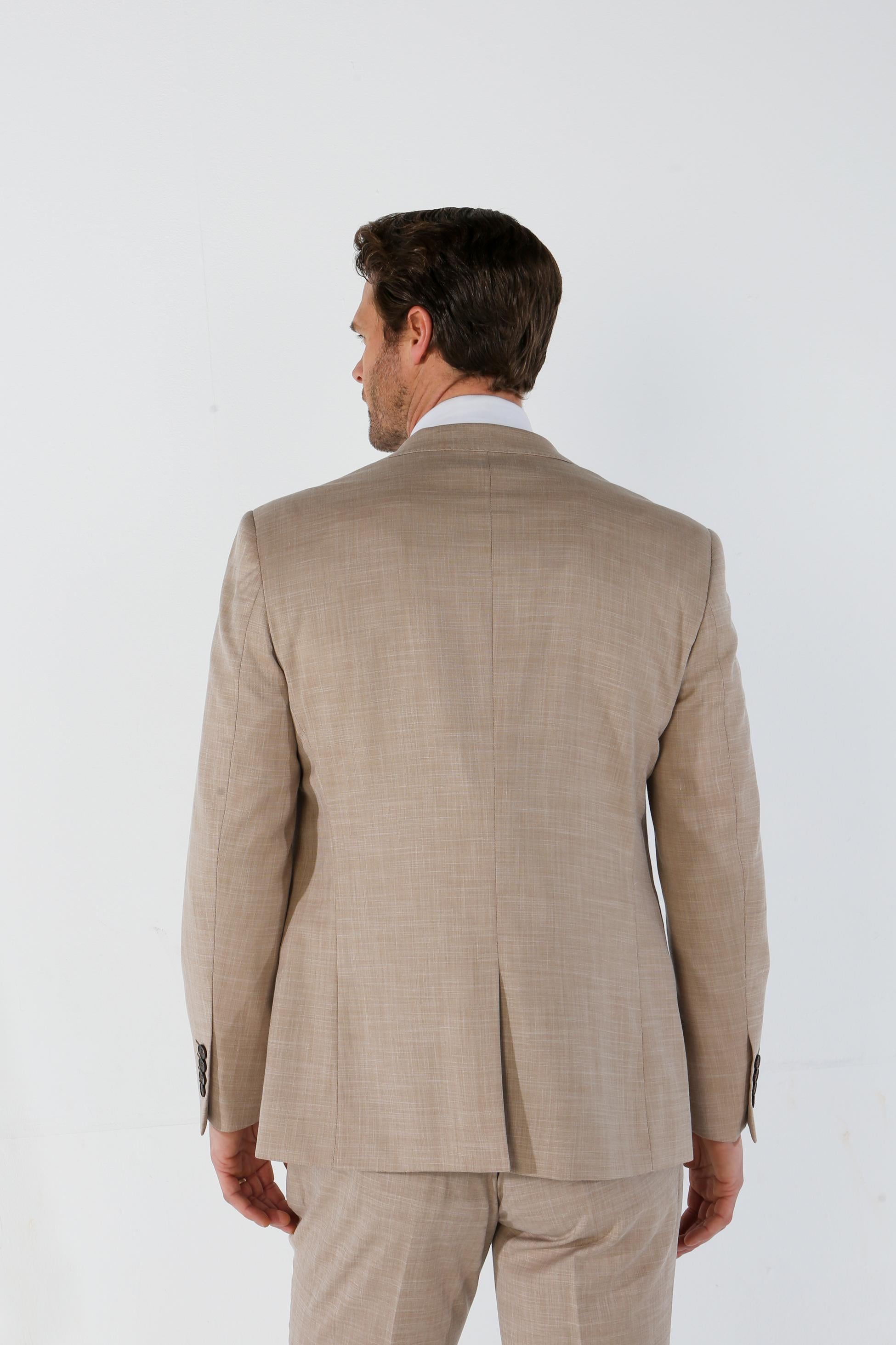 KURT Men’s Tailored Fit Plaid Beige Suit