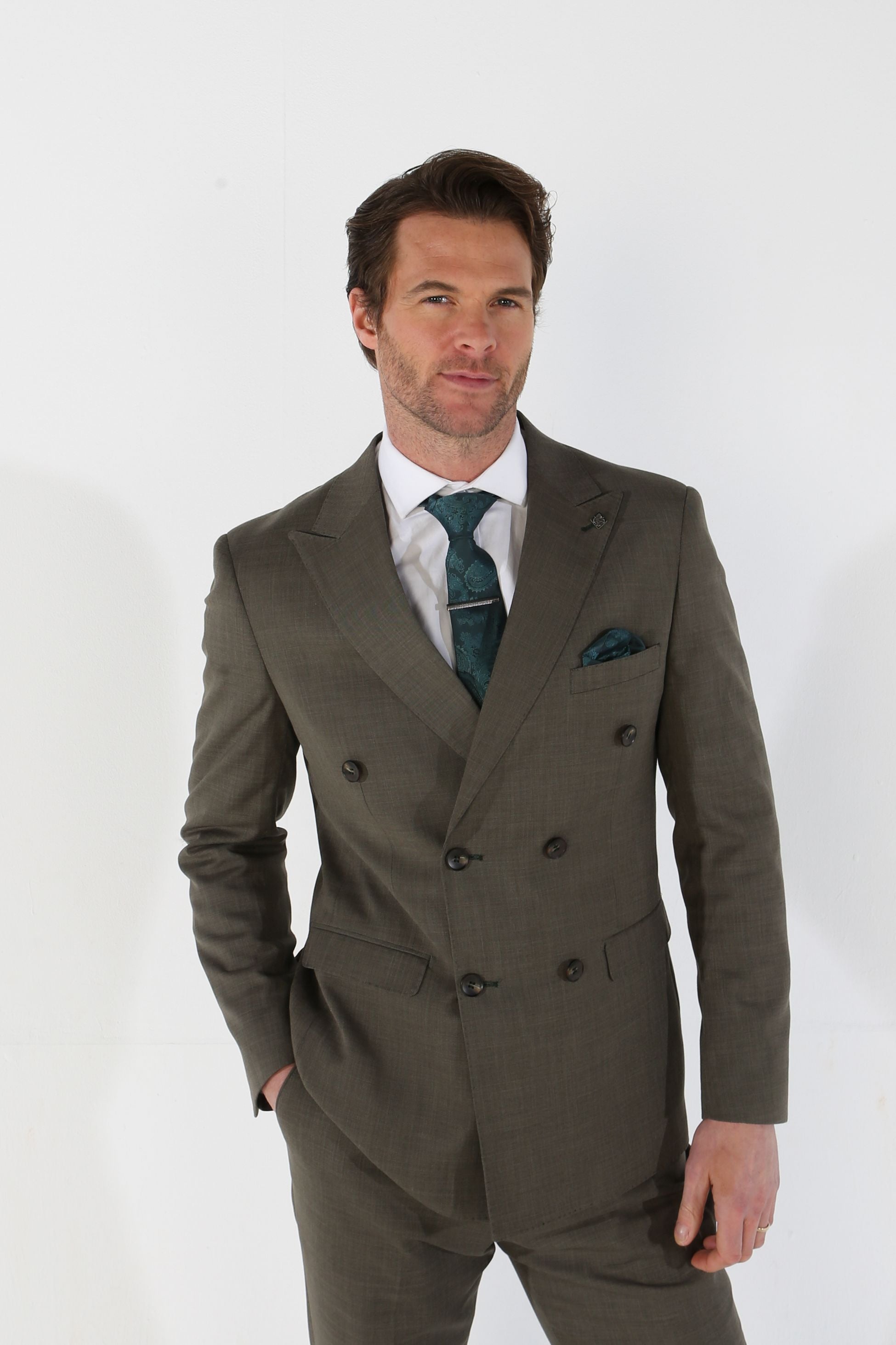 KURT Men’s Tailored Fit Plaid Double Breasted Sage Green Suit