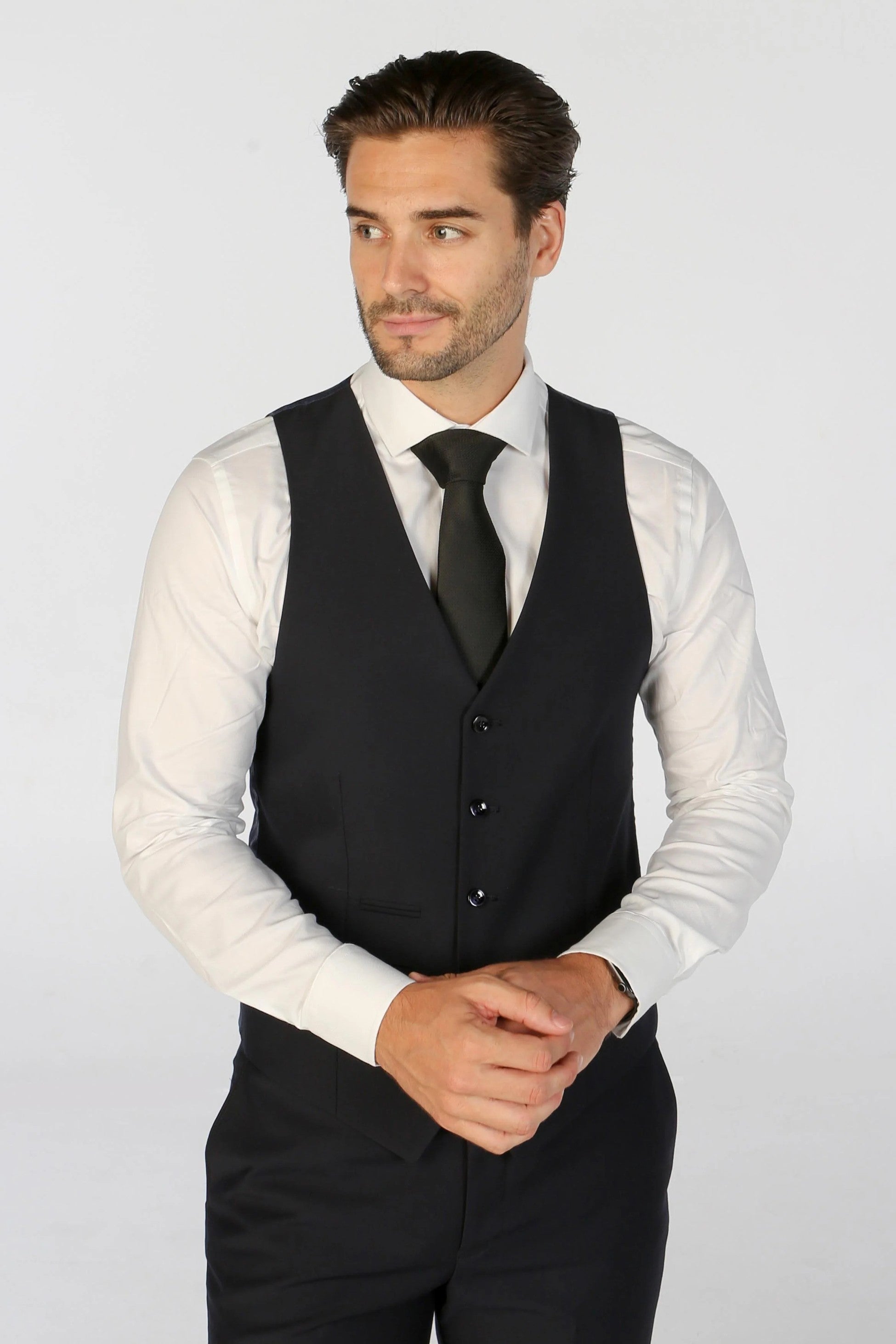 PARKER Men’s Tailored Fit Navy Suit