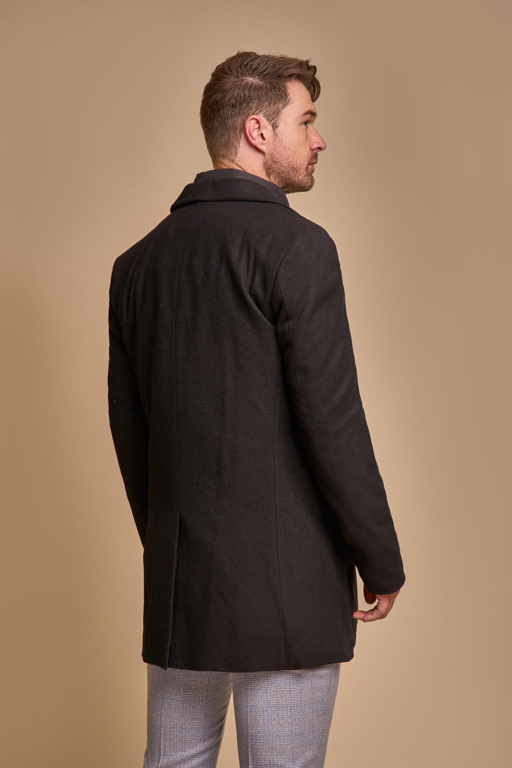 Men's black slim-fit wool-blend coat, SANFORD.