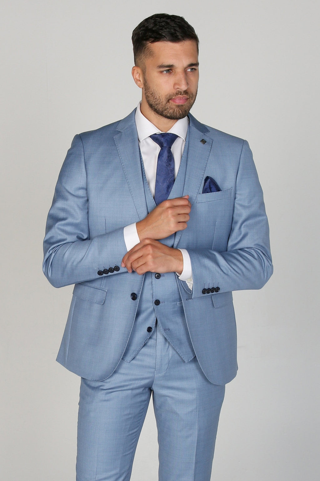 Men's tailored fit blue suit