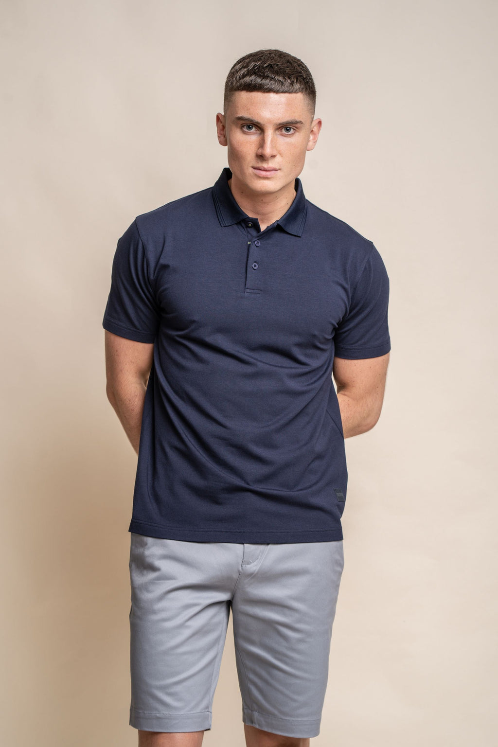 Men’s active polo T-shirt, moisture-wicking, slim fit