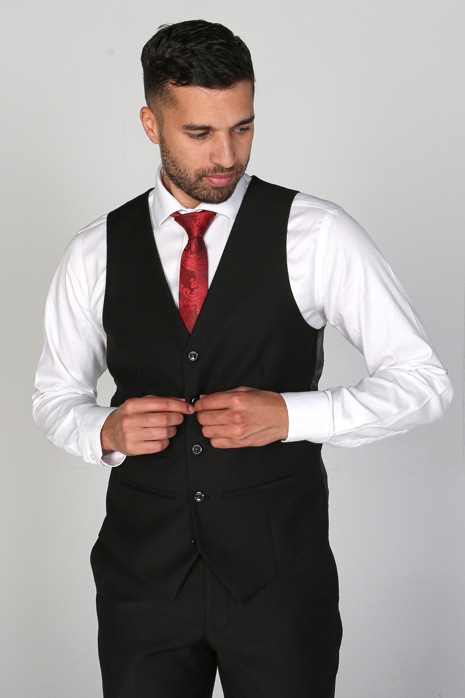 PARKER Men’s Tailored Fit Black Suit