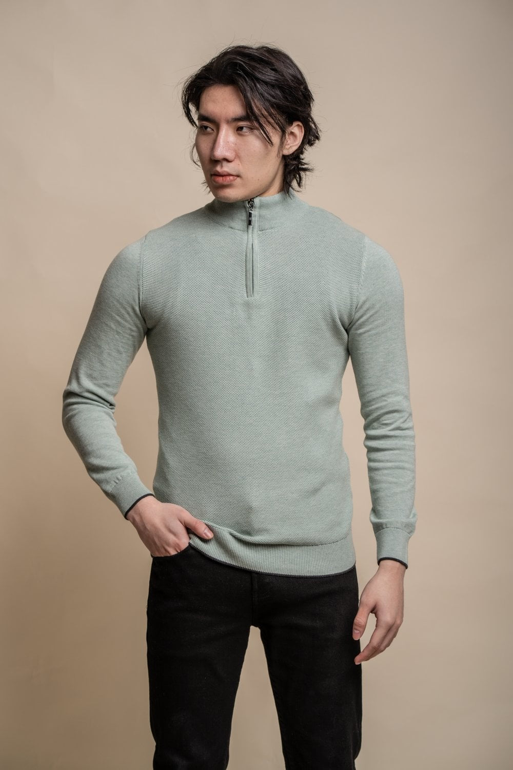 Men’s cotton quarter-zip jumper, stand collar, slim fit