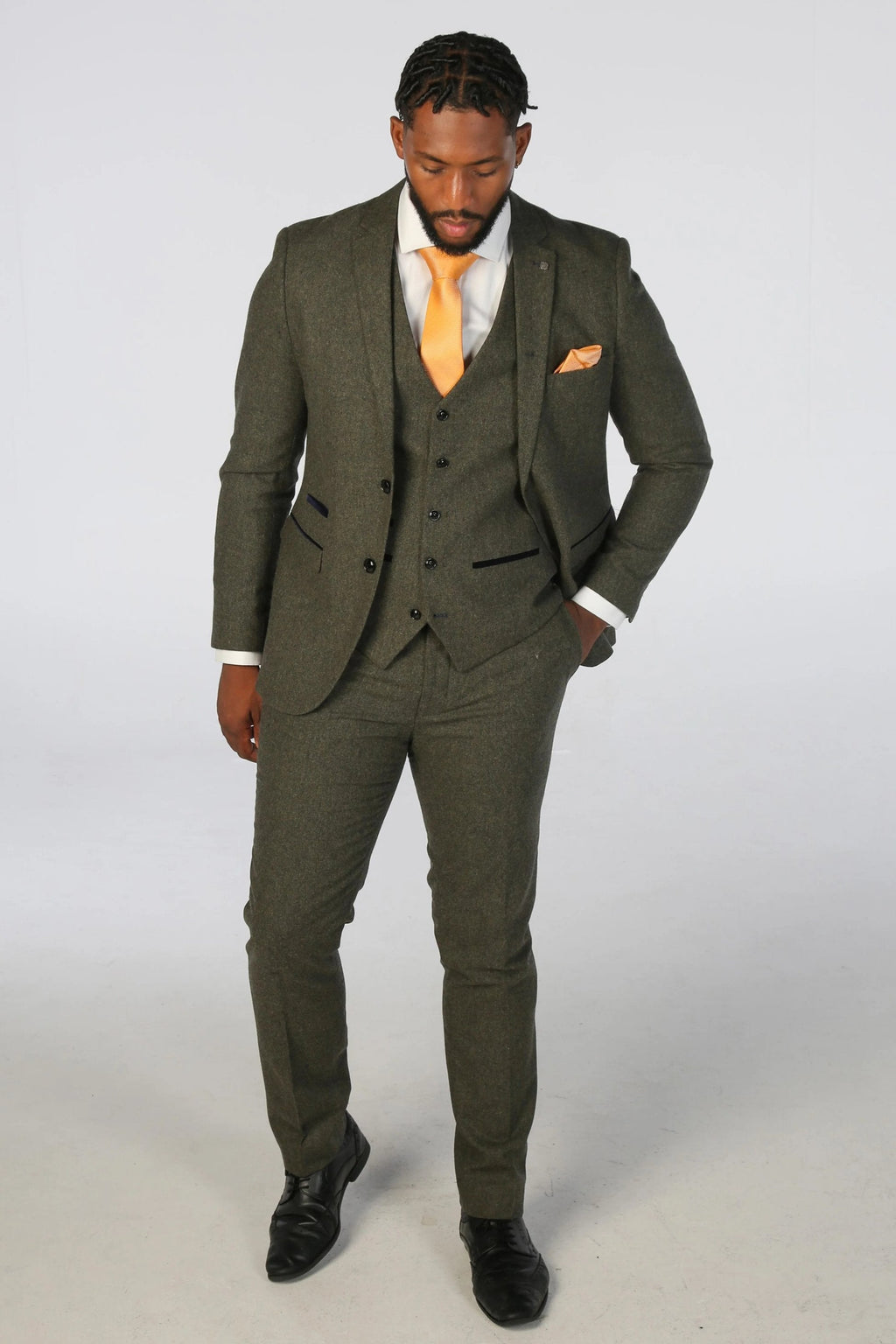 OSCAR Men’s Tailored Fit Wool Blend Green Suit