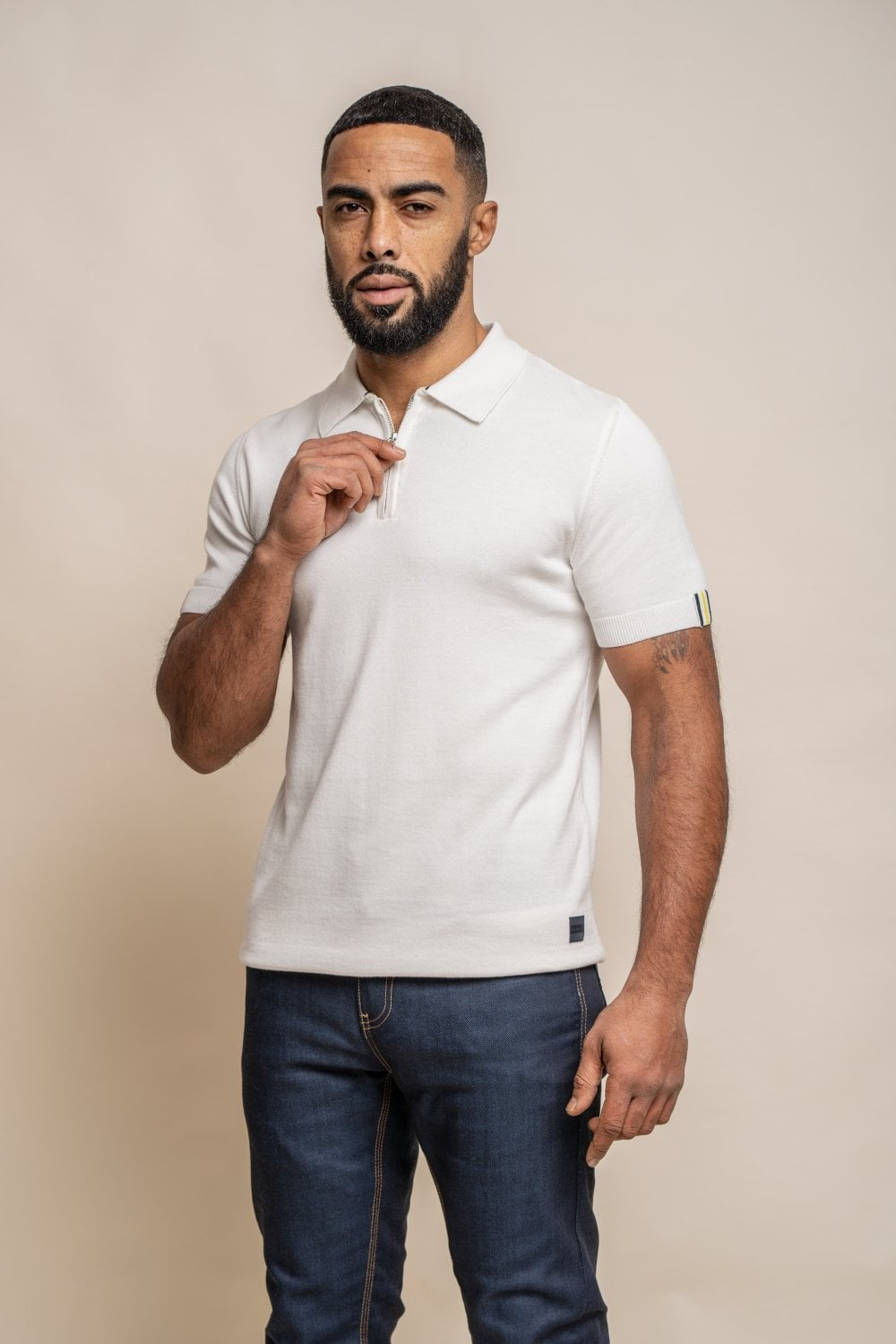 Men’s cotton polo shirt, classic fit, ecru to navy blue