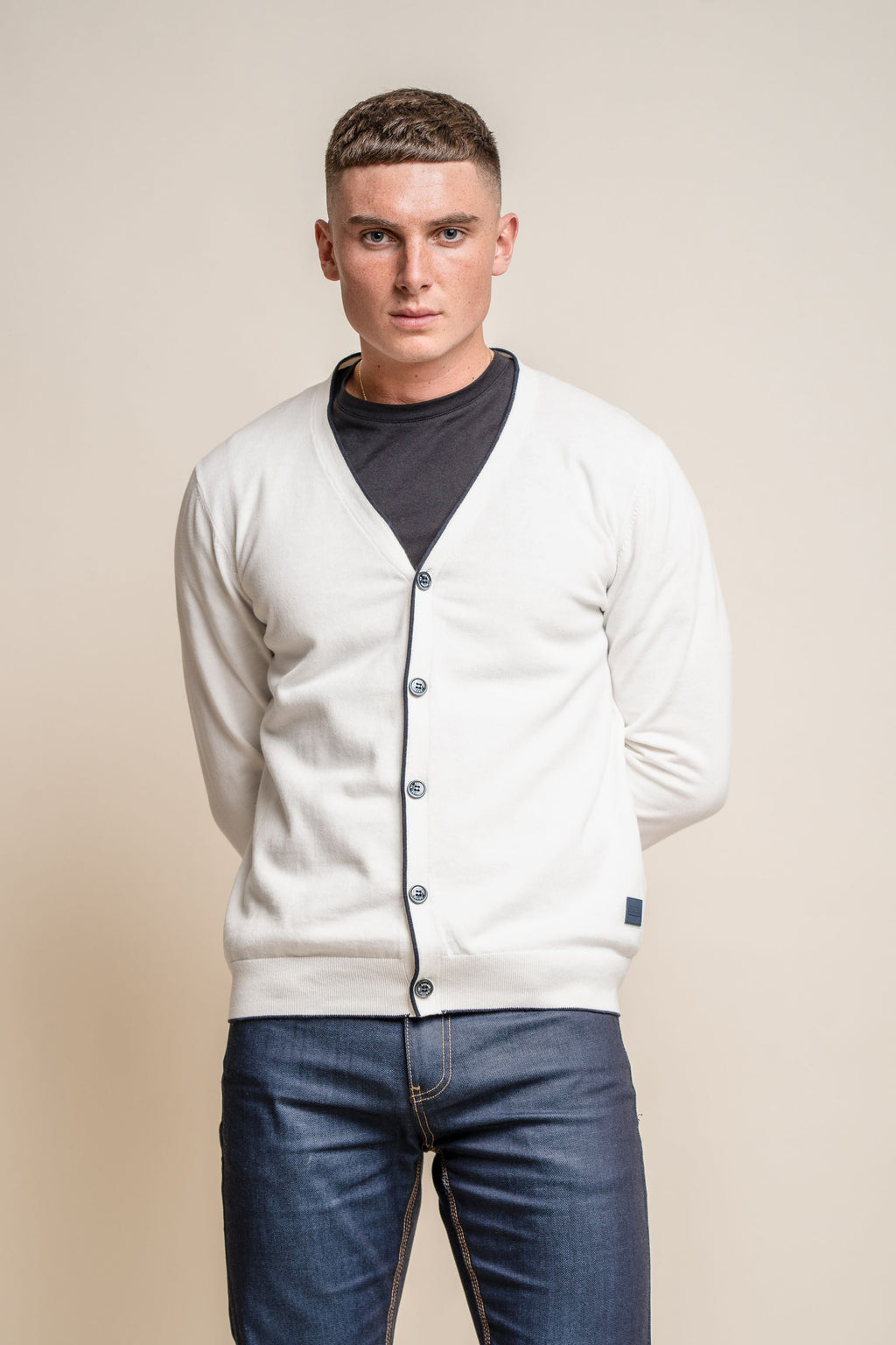 Men’s knit cotton button-up cardigan, slim fit