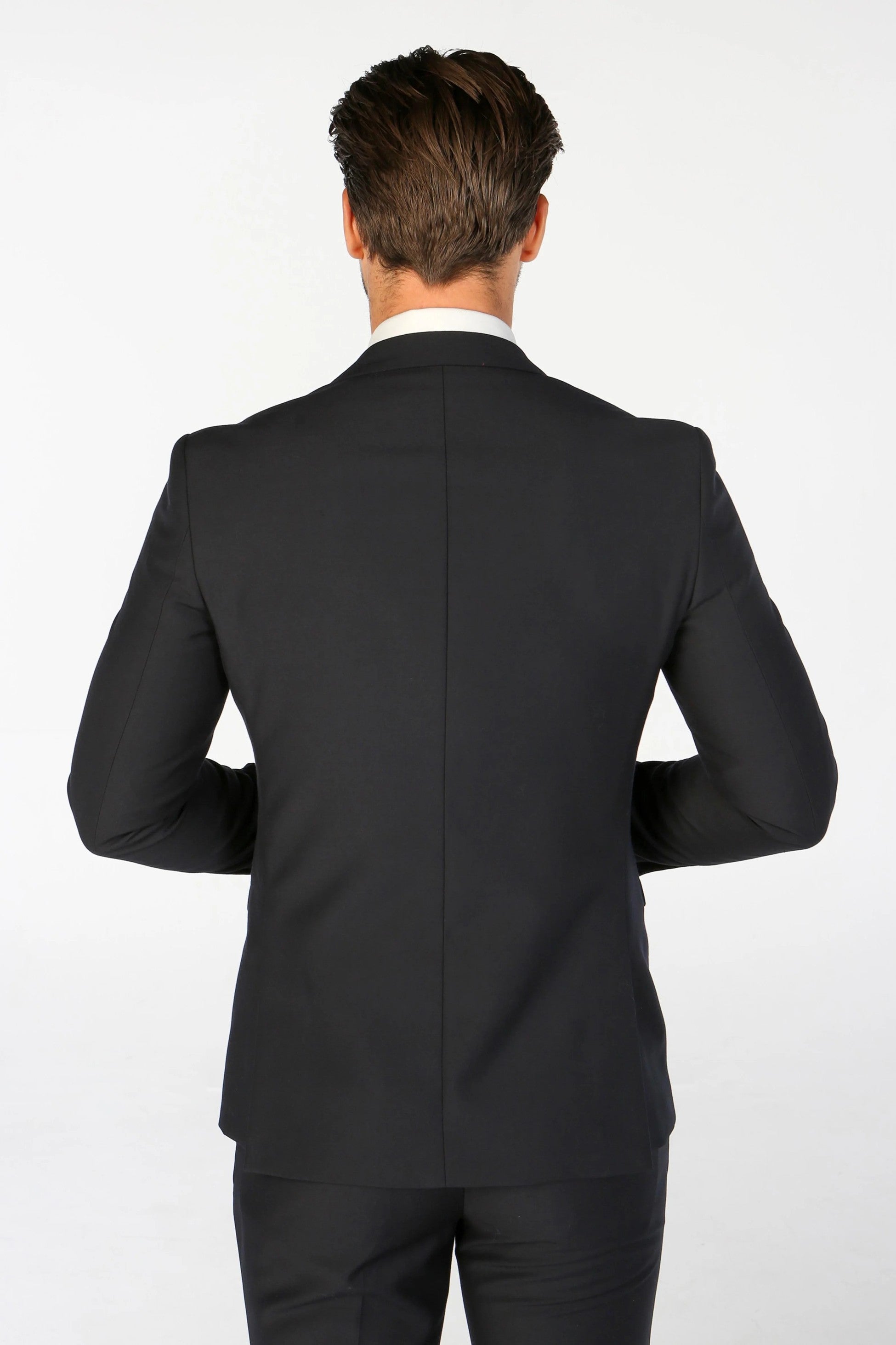 PARKER Men’s Tailored Fit Navy Suit