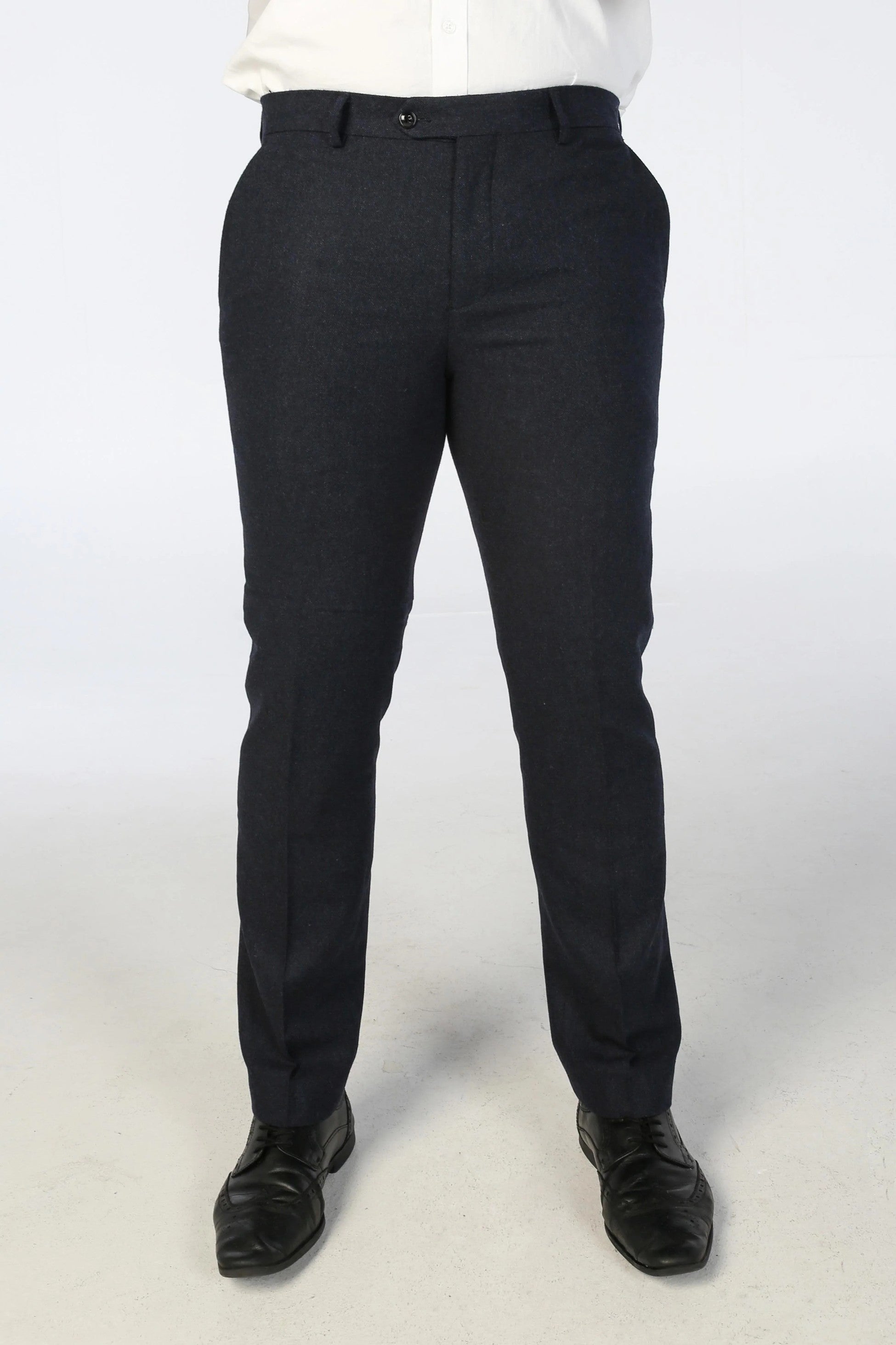 OSCAR Men’s Tailored Fit Wool Blend Navy Suit